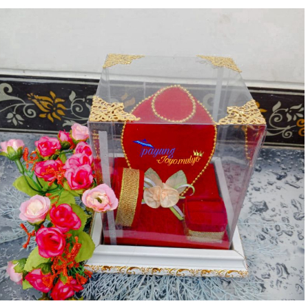 Tempat kotak perhiasan seserahan kalung gelang dan cincin mahar estetik