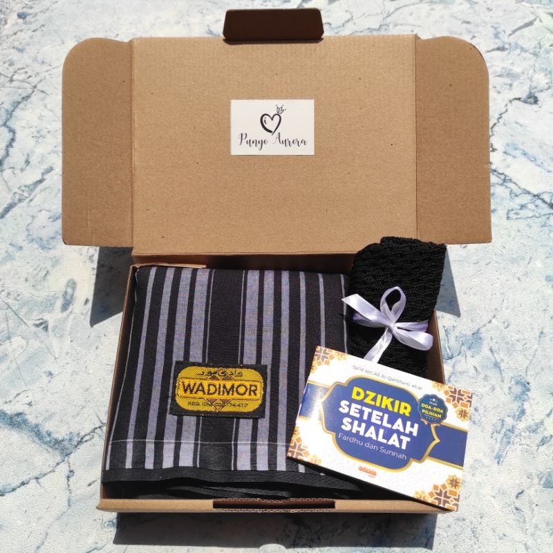 KADO COWOK | HAMPERS COWOK | HAMPERS KOKO SARUNG WADIMOR | HAMPERS COWOK MUSLIM | HAMPERS RAMADHAN |