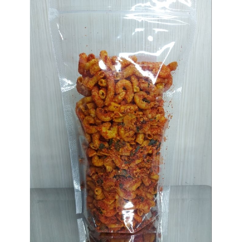 

Makaroni pedas daun jeruk