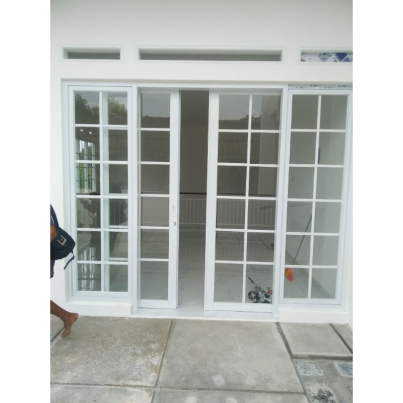 Pintu Kaca Aluminium