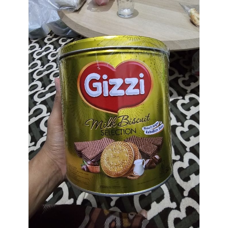 

Milk Biscuit Gizzi