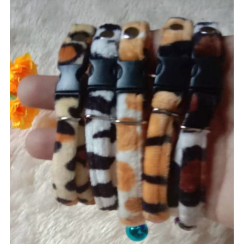 kalung kucing kain loreng macan