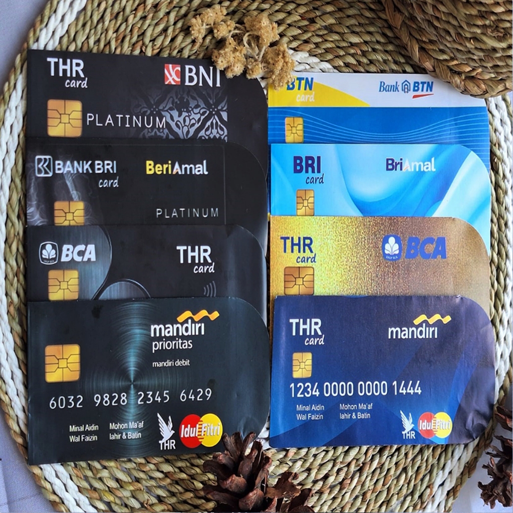 

Amplop Lebaran Angpau THR isi 100 Lembar Kartu ATM Bank BCA BRI MANDIRI BNI BTN karakter Motif UANG