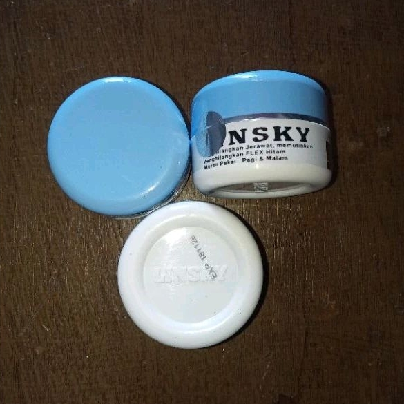 LINSKY BIRU ORIGINAL TERDAPAT NO.BPOM (FLEK)