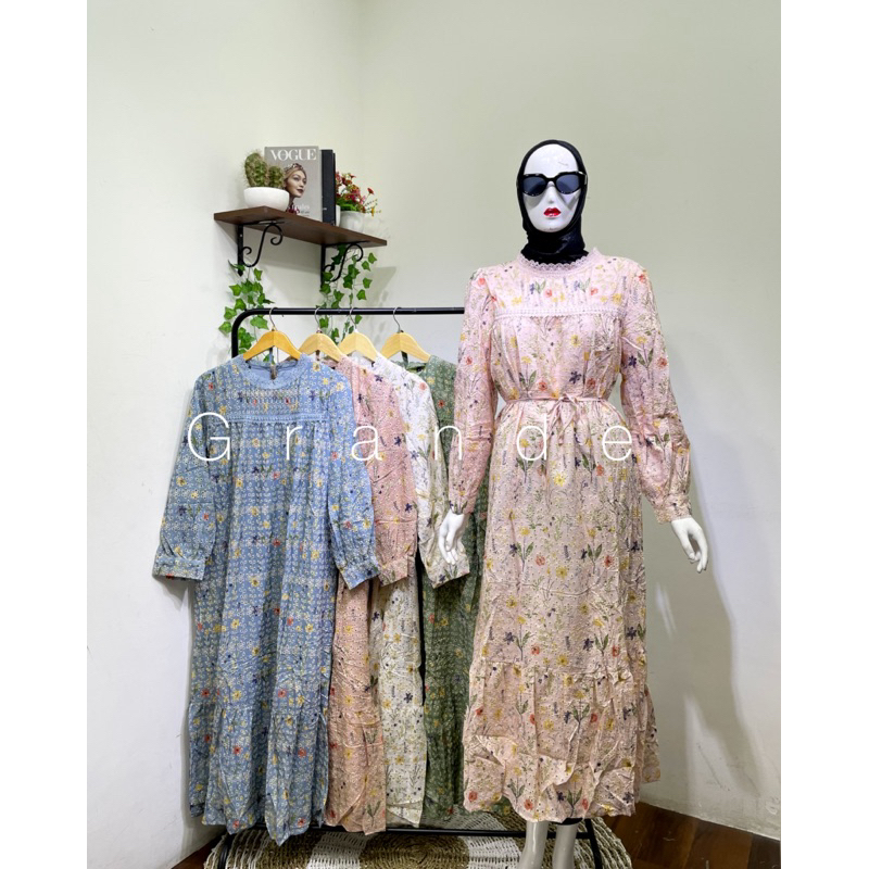 GR10887 Gamis Ashley