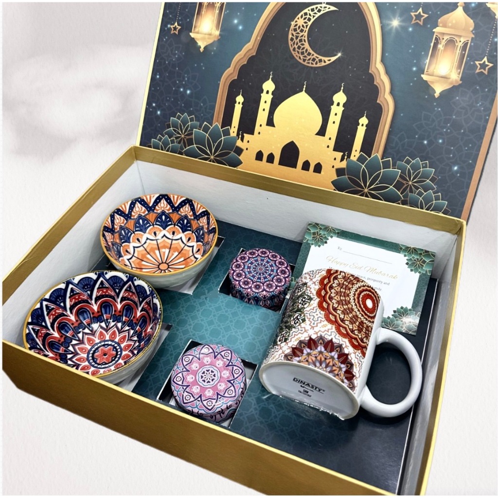 

Hampers Lebaran (Idul Fitri) Gift Mangkok/Bowl, Lilin dan Gelas