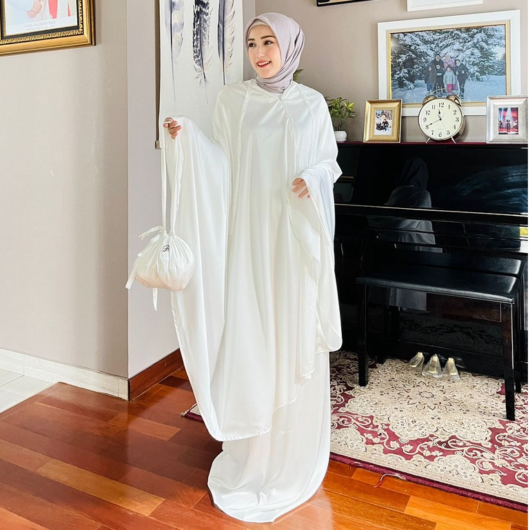 Radwah - Premium Sapphire Mukena