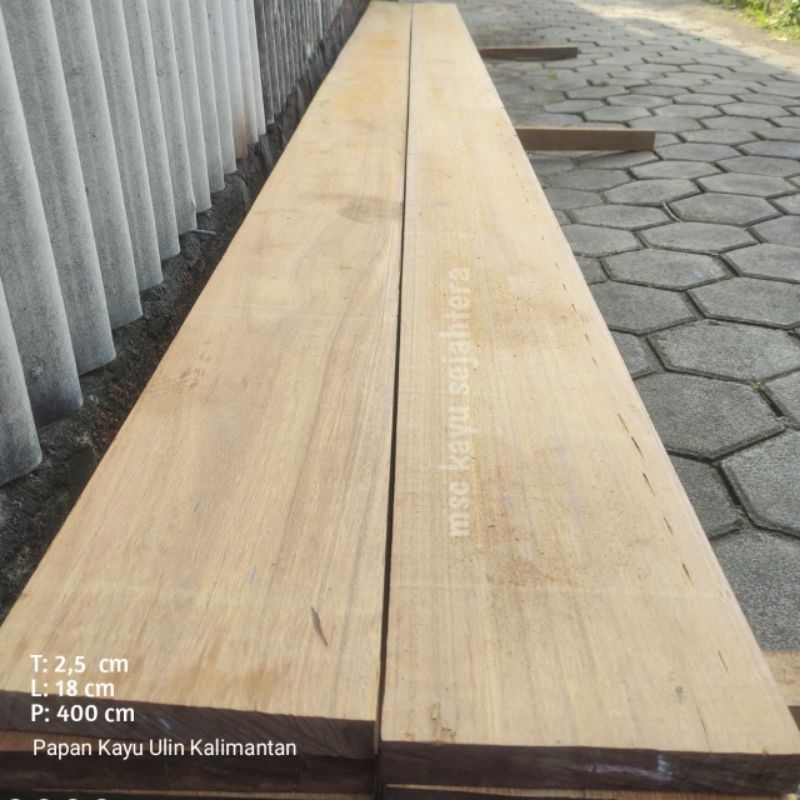 Papan Kayu Ulin Kalimantan Kayu Outdoor Halus Batangan 2,5 x 18 x 400 cm