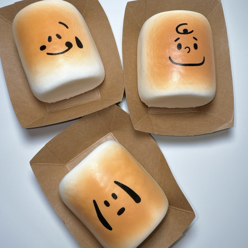 squishy peanuts snoopy