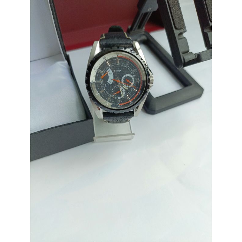 jp0147 Jam tangan TIMEX Chronograph daydate