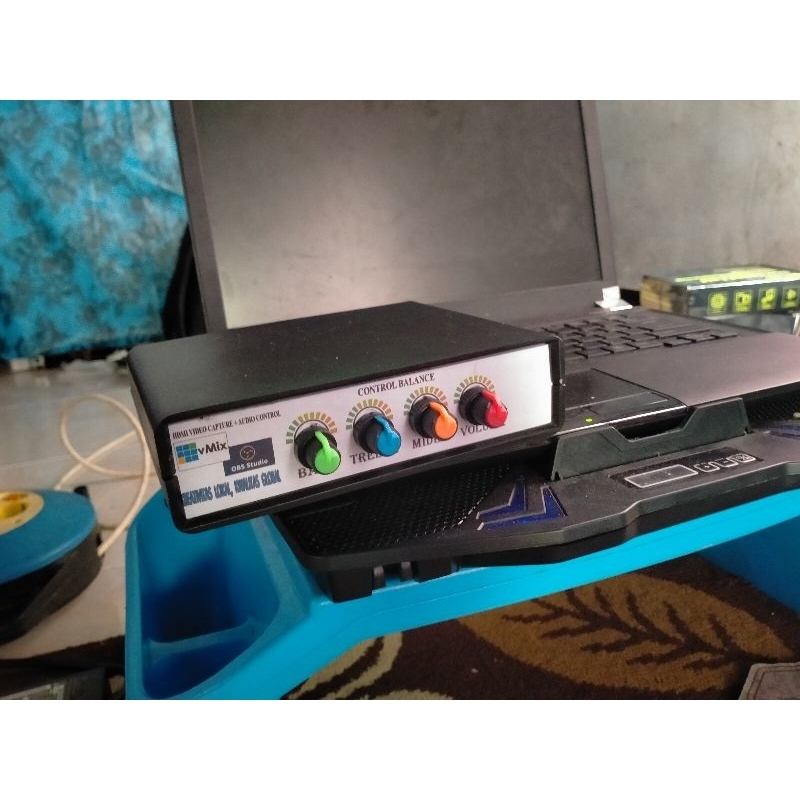 vmix portabel/box 4 HDMI Multi Camera audio control