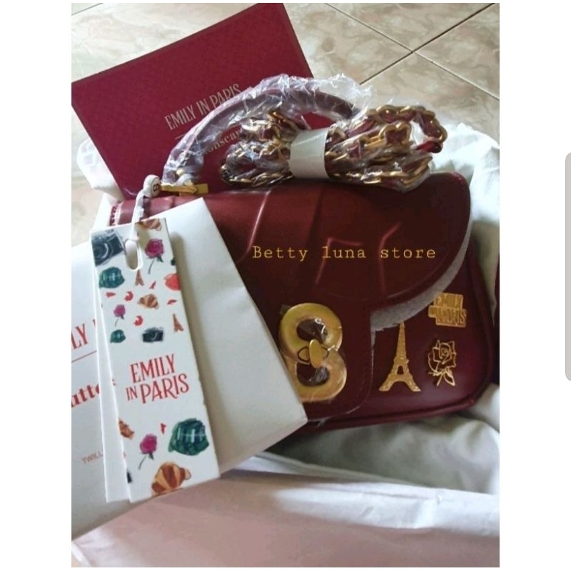 Buttonscarves alma flap bag emily in Paris