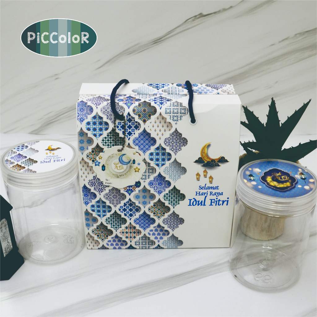 

GABLE BOX LEBARAN / KOTAK HAMPERS IDUL FITRI / PUTIH (TINGGI) UK. 2 TOPLES JAR 800 ML