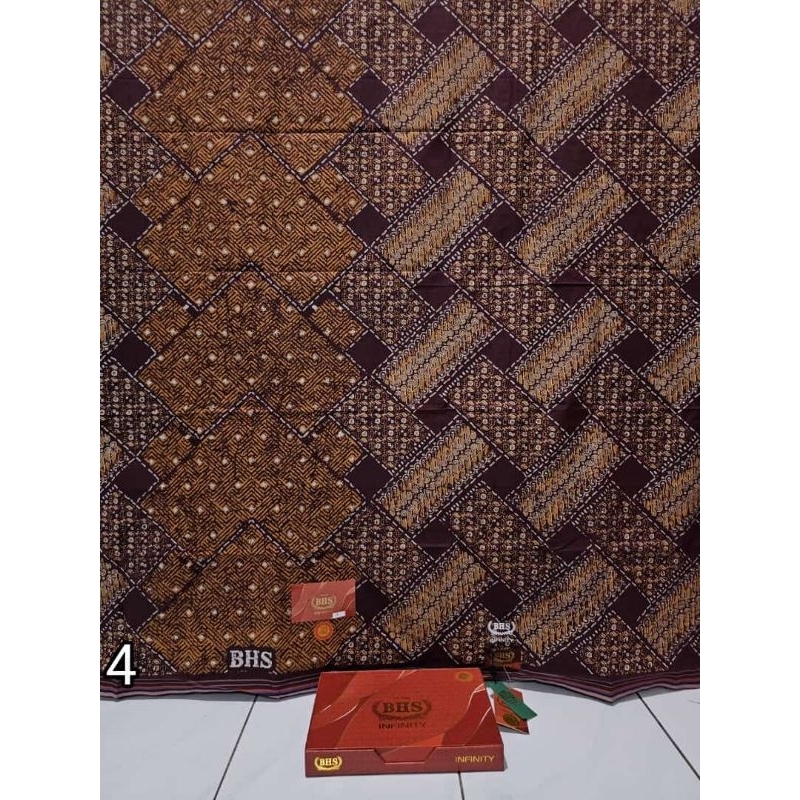 sarung BHS infinity motif batik