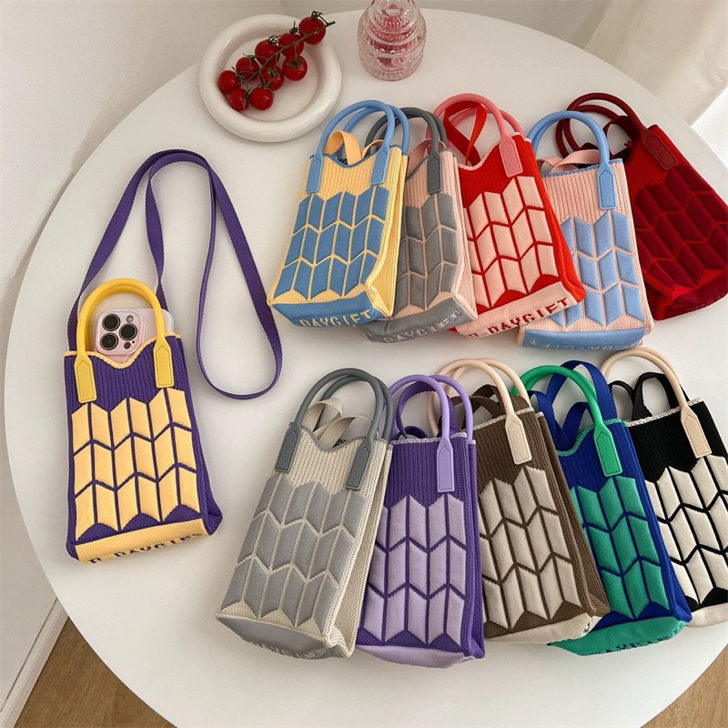 

Tas rajut knitted bag korea hampers bag natal imlek lebaran goodie bag sourvenir ulang tahun