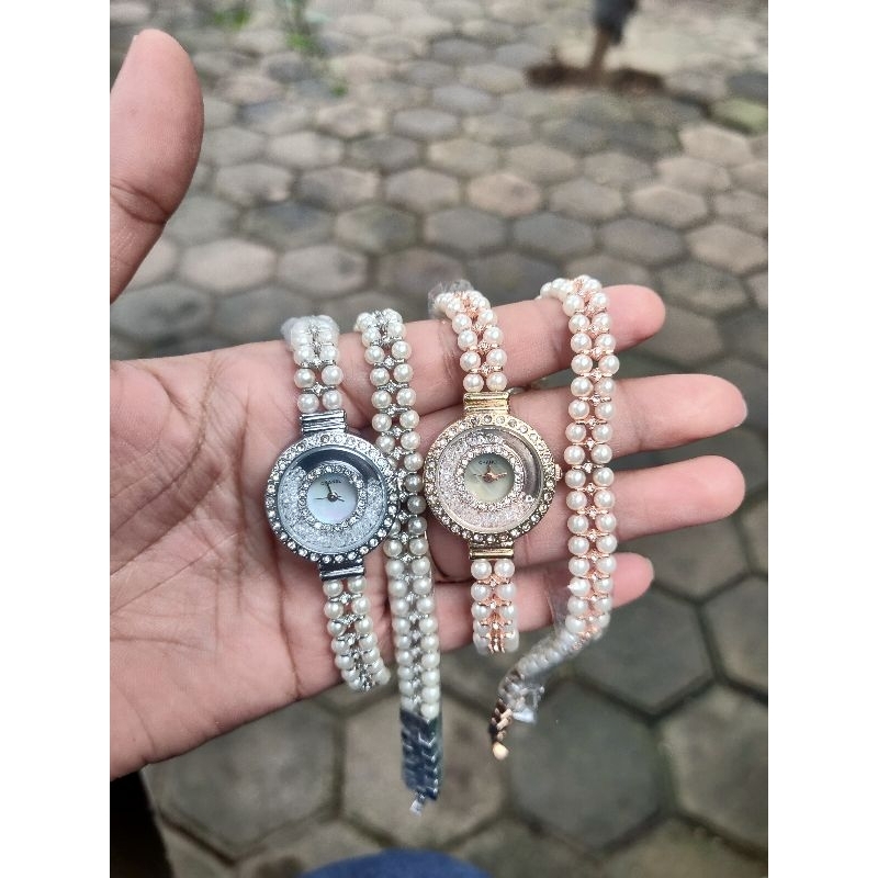 jam wanita lilit mutiara
