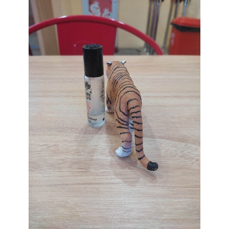 figure animal siberian tiger by safari