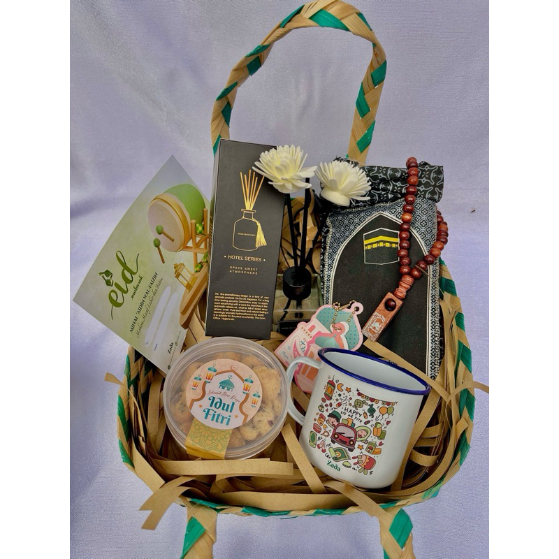 

Hampers Lebaran/ Paket Besek 5