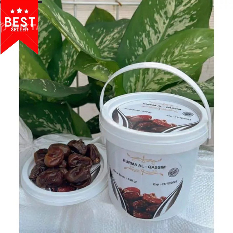 

Kurma Ember 500gr Al Qasism Original Kurma Lembut Empuk Premium