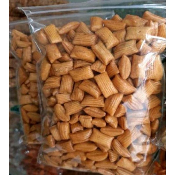

STAR KUE PANG PANGKUE BANTAL RASA MANIS GURIH BERAT 5 g SNACK KILOAN