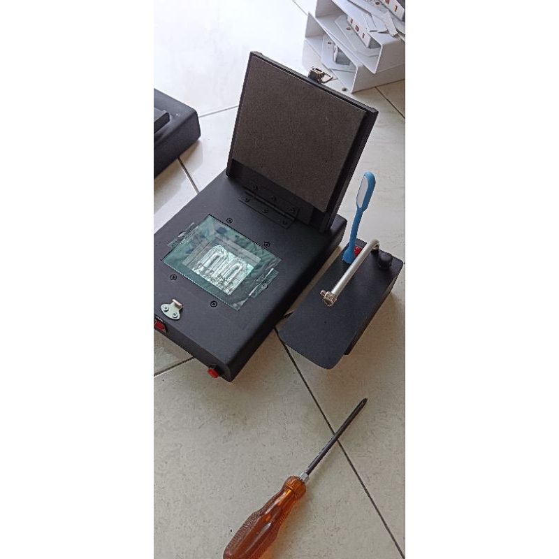 

Paket murah mesin stempel warna/ mesin stempel flash 2 lampu U dan pemotong karet