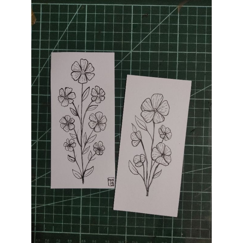 

BOOKMARK/SKETSA BUNGA 15X7CM 200GSM