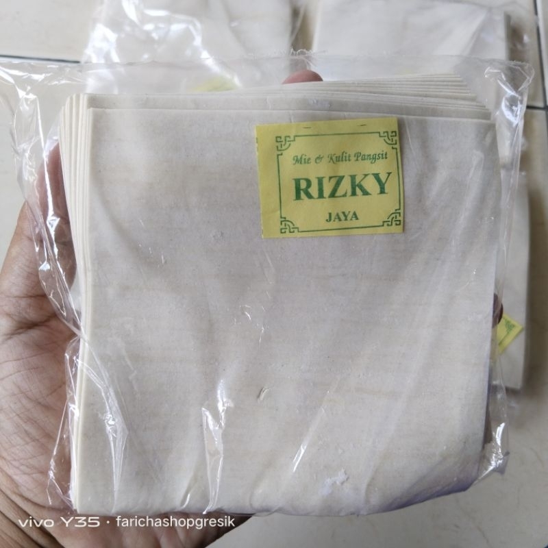 

KULIT PANGSIT RIZKY BESAR LEBAR 12CM