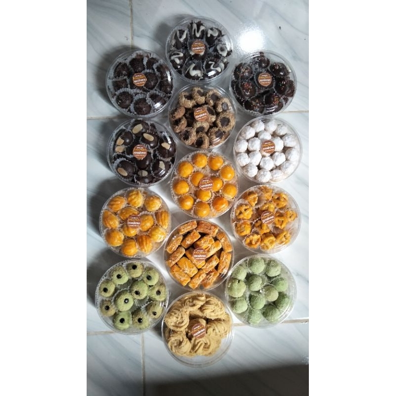 

Aneka Kue Kering Premium