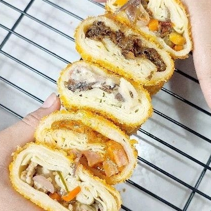 

RISOL SULTAN JUMBO FROZEN RESEP SENTANA 5PCS