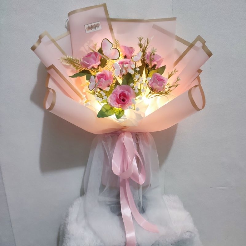 Buket Bunga+Kupu-kupu LED Hadiah Ulang Tahun Anniversary Wisuda