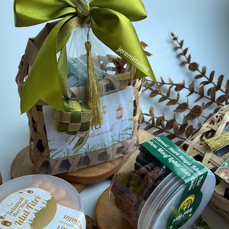 

Hampers Idul Fitri Kue Kering | Mini Hampers Parcel Lebaran Tas Anyaman