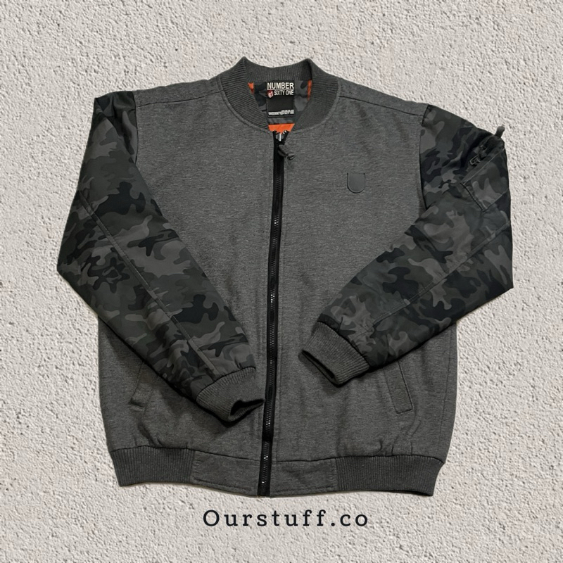 Number 61 Jaket Bomber Pria Wanita Abu-abu