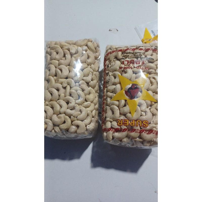 

Kacang mede mentah super