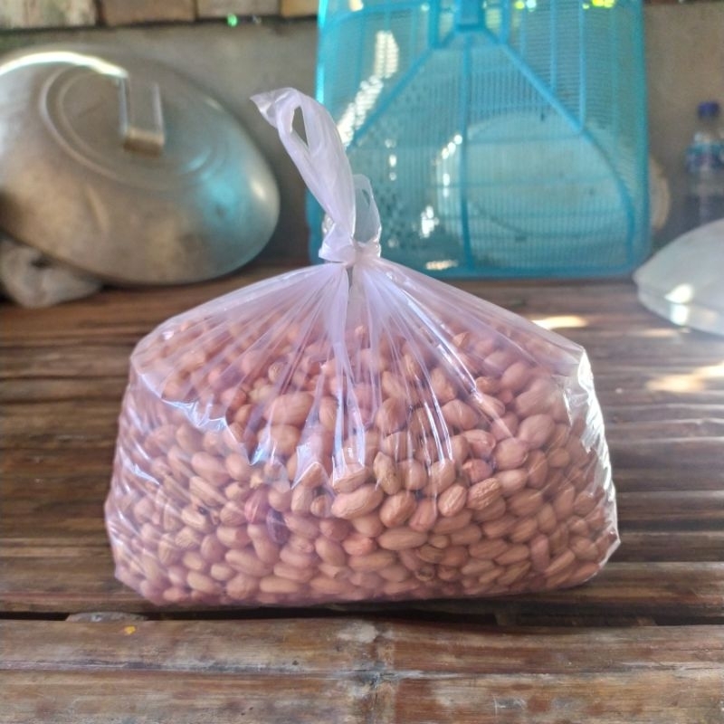 

Kacang Tanah 1kg / kulakan Lokal MADURA - Kacang Tanah Dari Petani Desa