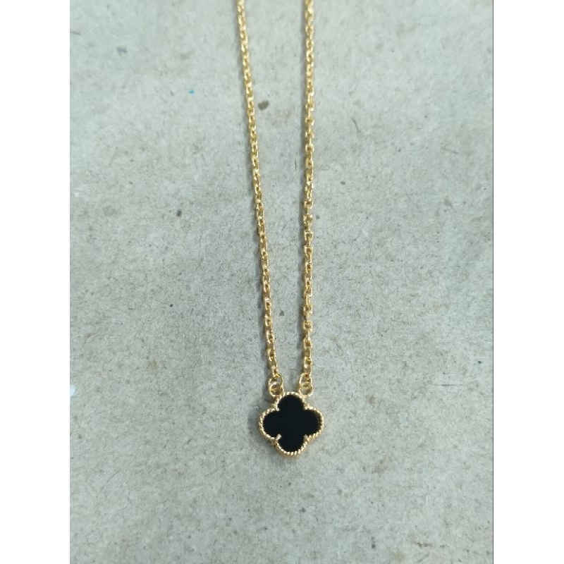 kalung nori anak batu clover hitam 3 gram emas muda