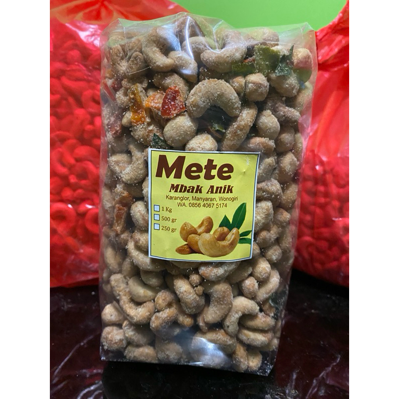 

Kacang Mete Wonogiri ( Mete Pedas Manis )