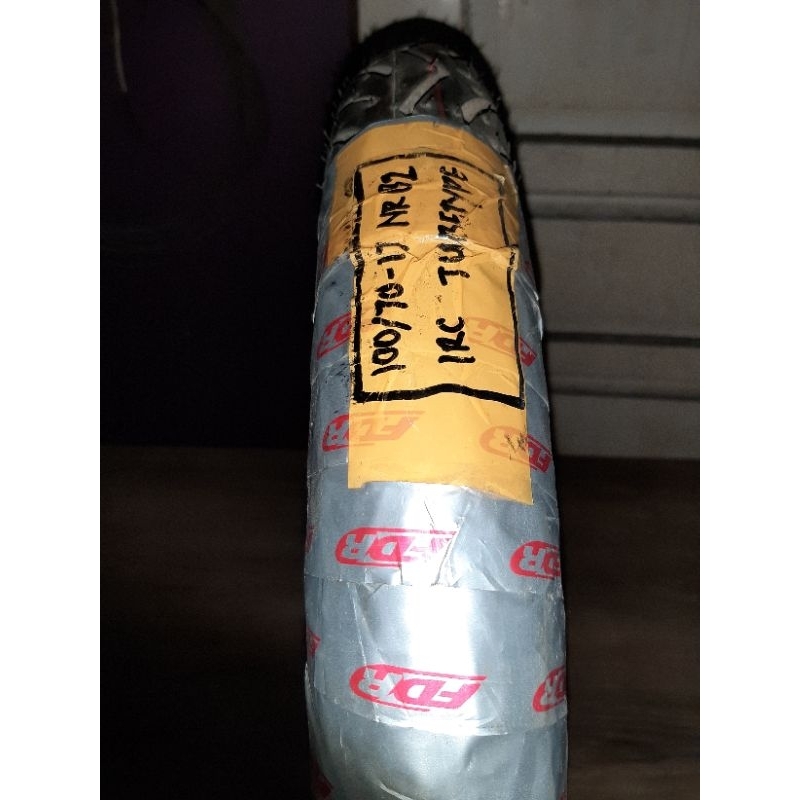 BAN LUAR TUBETYPE 100/70 RING 17 NR82 IRC