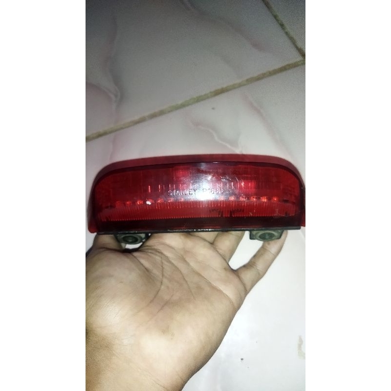 Lampu behel ori copotan f1zr