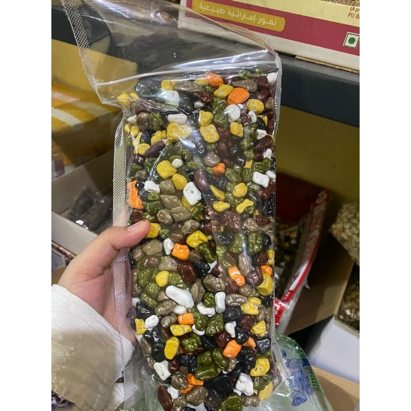 

(1 kg ) Coklat Kerikil Fanatik / Coklat kerikil enak / Coklat Lebaran / Oleh Oleh haji dan umroh
