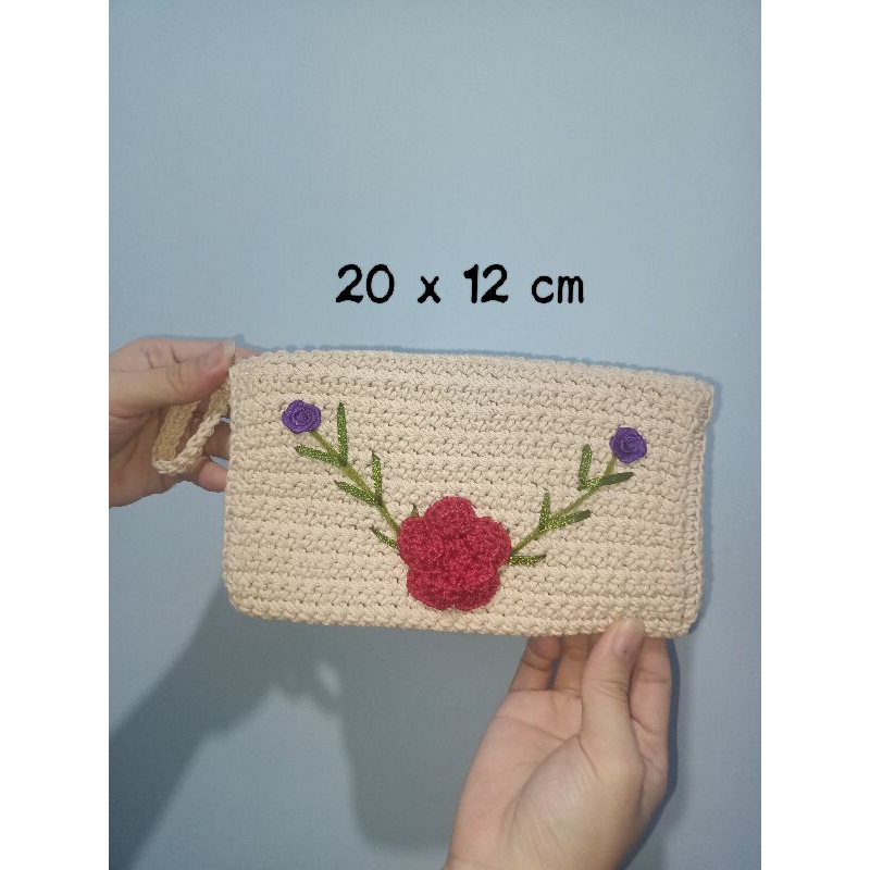 Pouch Rajut Motif bunga