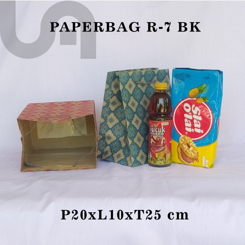 

PAPERBAG R-7 BK MOTIF 1 WARNA