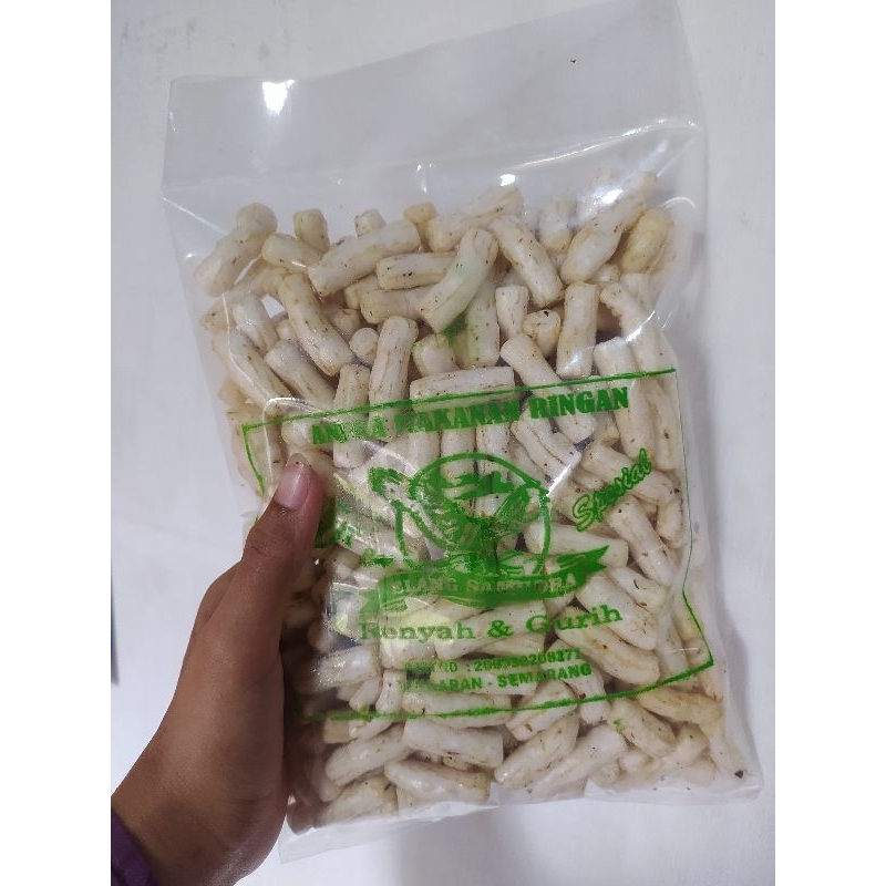 

KERUPUK TENGIRI SAMBEL IJO, KEMASAN 130gr, CAMILAN MURAH, CAP TONGKOL SEGAR