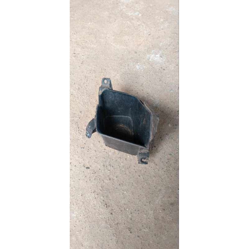 Rak saku kiri Skywave