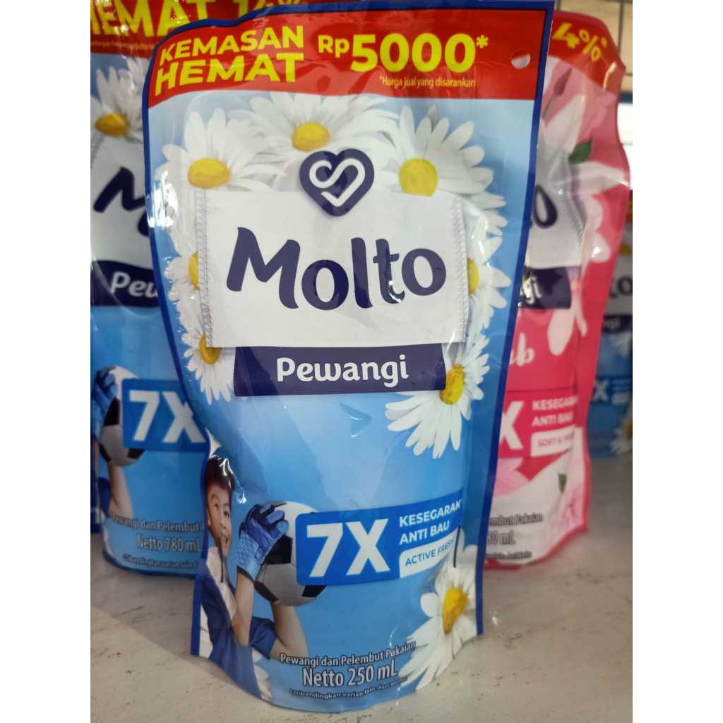 Molto Pewangi 250ml