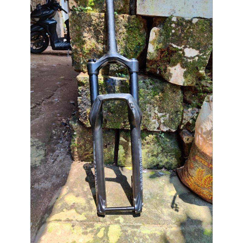 fork rockshox recon t140 wheel 29