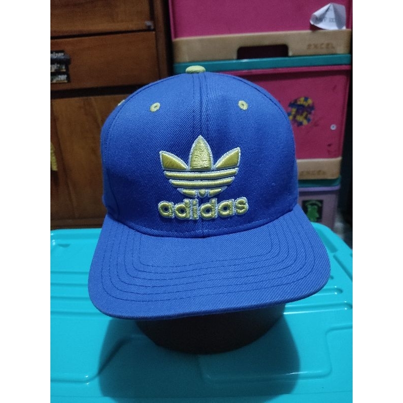 Topi Adidas Trifoil