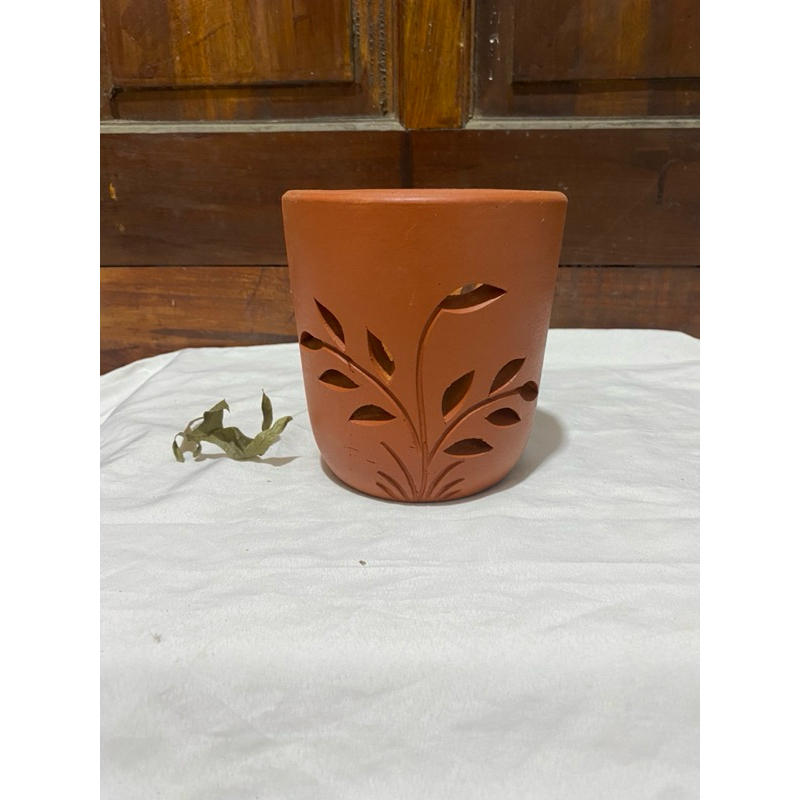 pot dung dung bolong daun D13cm T14cm gerabah tanah liat terakota