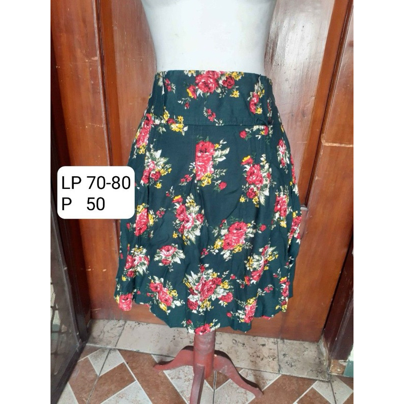 Flower Skirt Floral Rok Wanita - preloved