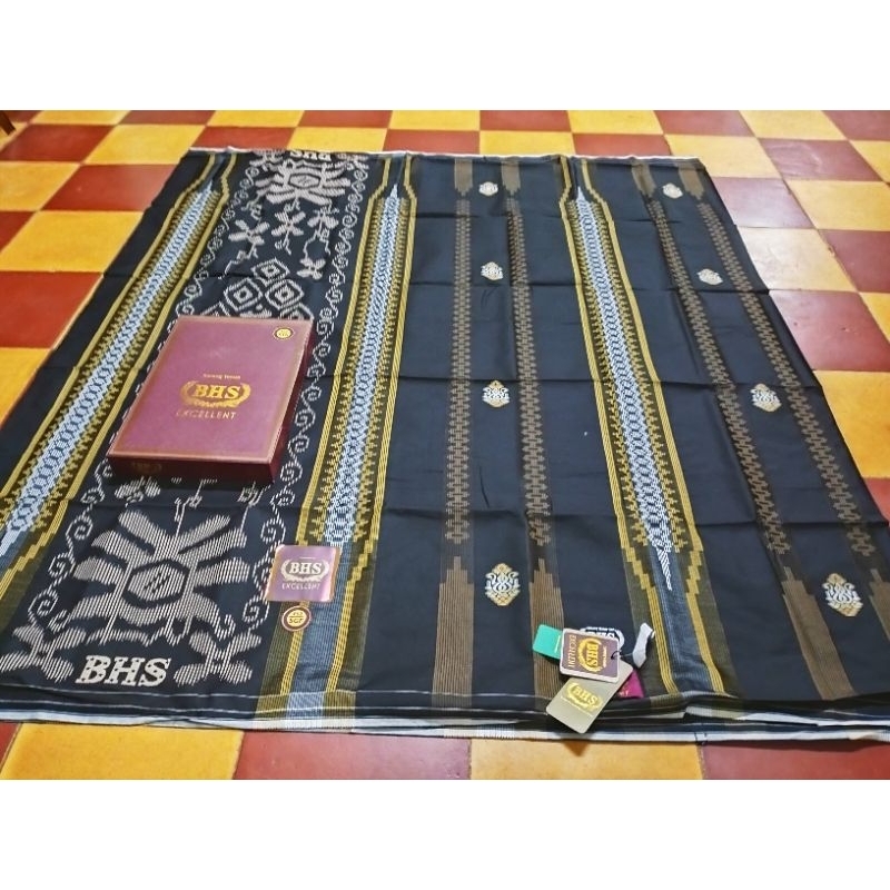 sarung excellent ska skb BHS gold/silver