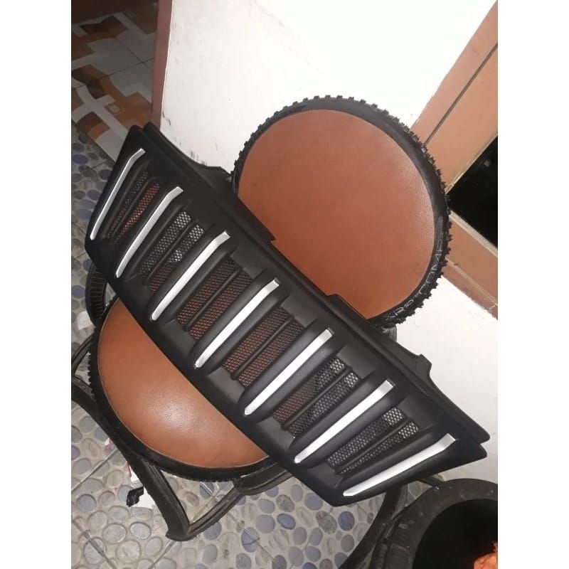 GRILL ISUZU PANTHER TOURING 2005 - 2015 MODEL PRADO APOLO